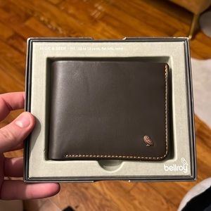 NIB Bellroy hide and seek wallet